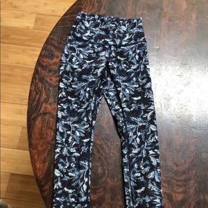 Lululemon Luxtreme wunder Under Sz 2